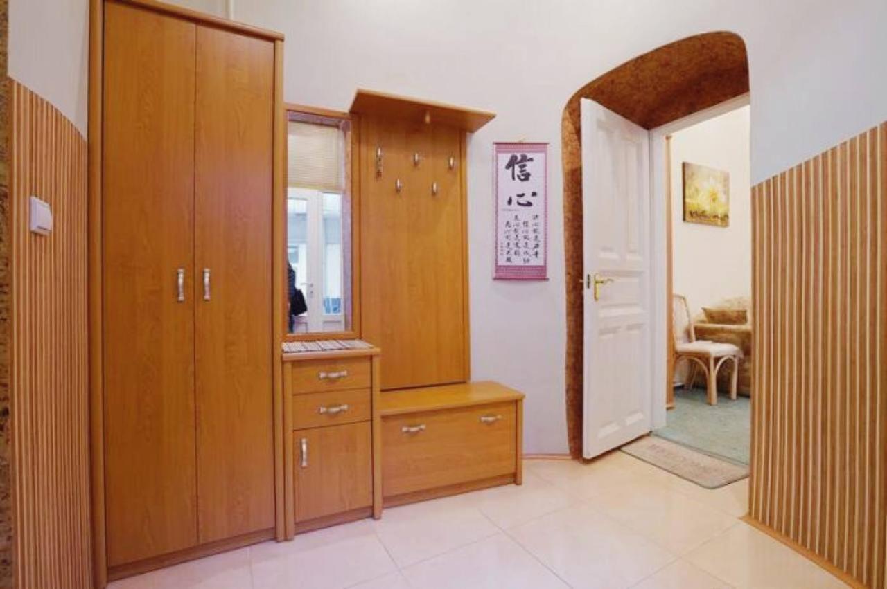 Apartment Veronica In Center Lviv Ngoại thất bức ảnh
