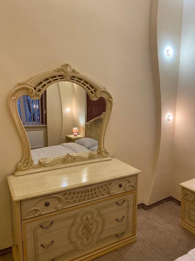 Apartment Veronica In Center Lviv Ngoại thất bức ảnh